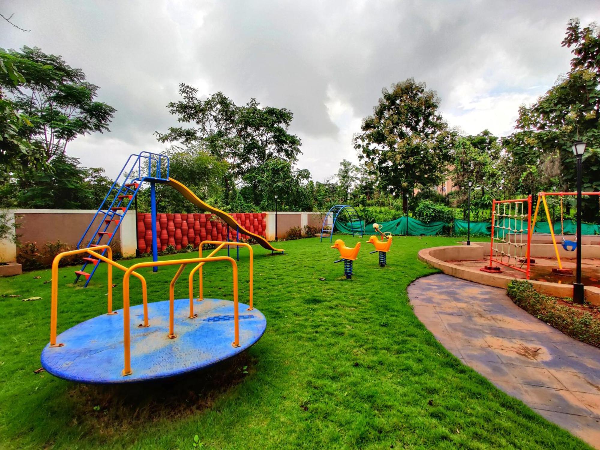 Pushpam Sanskruti Resort Karjat - A Pure Veg Resort Dhamni Eksteriør billede