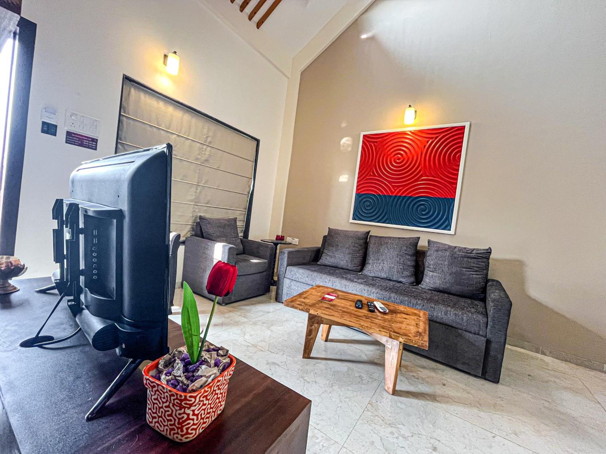 Pushpam Sanskruti Resort Karjat - A Pure Veg Resort Dhamni Eksteriør billede